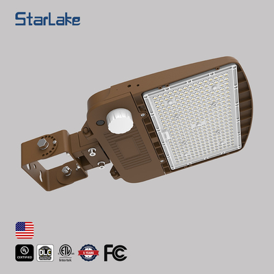 Lâmpada de área LED de armazém durável 70W-500W 15000LM-75000LM CCT IP65 ajustável